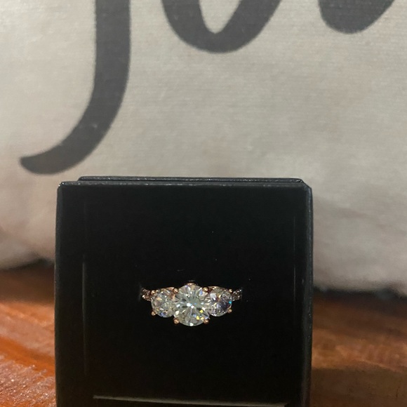 Dazzling 3 Stone Rose Gold Ring - Picture 3 of 5